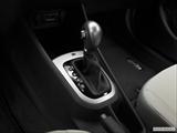  Gear shifter/center console photo